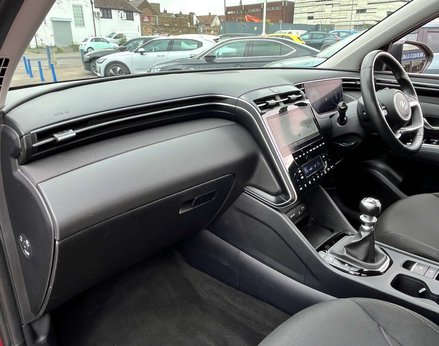 Hyundai TUCSON 1.6 Tucson Premium TGDi 5dr 17