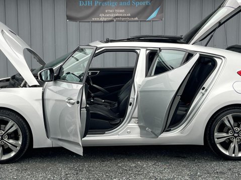 Hyundai Veloster 1.6 GDi Sport Euro 5 4dr 15