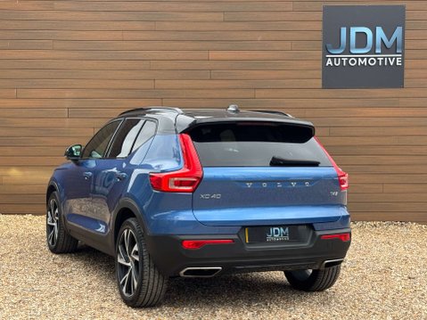 Volvo XC40 2.0 XC40 R-Design Pro T4 Auto 5dr 7