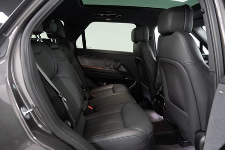 Land Rover Range Rover Sport 3.0 D300 MHEV Dynamic SE SUV 5dr Diesel Auto 4WD Euro 6 (s/s) (300 ps) 30