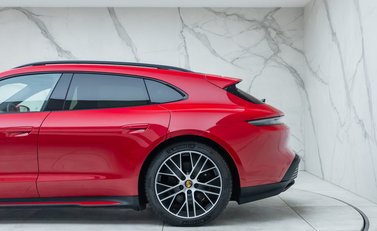 Porsche Taycan 4S SPORT TURISMO 36