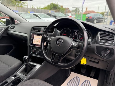 Volkswagen Golf 1.6 TDI SE Nav Euro 6 (s/s) 5dr 14