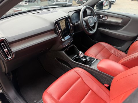 Volvo XC40 T3 INSCRIPTION 12