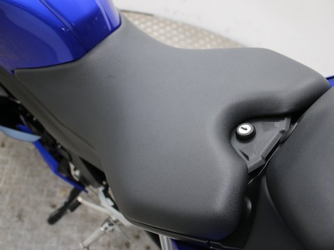 Yamaha R125 YZF 125-A 21