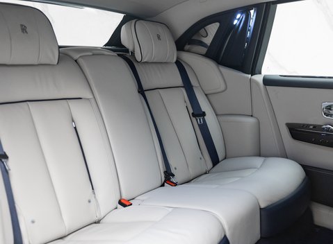 Rolls-Royce Phantom VIII EWB 39
