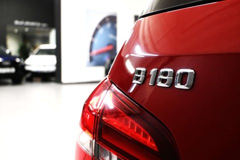 Mercedes-Benz B Class 1.5 B180 AMG Line Premium CDi Auto 5dr 30