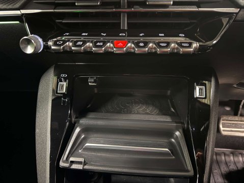 Peugeot 2008 1.2 2008 GT Premium PureTech S/S Auto 5dr 21