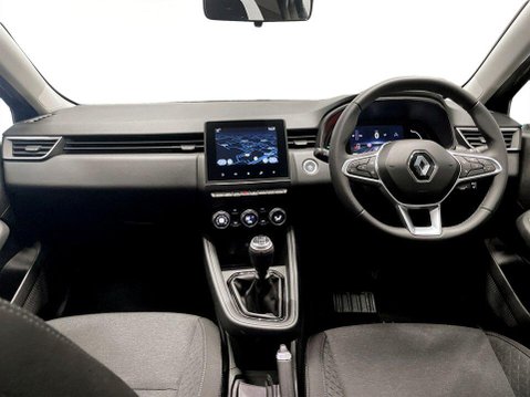 Renault Clio 1.0 TCe evolution Hatchback 5dr Petrol Manual Euro 6 (s/s) (90 ps) Sat Nav 19