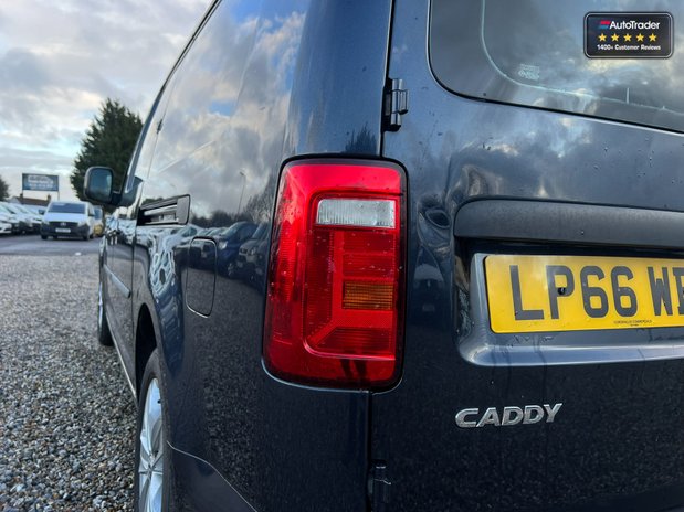 Volkswagen Caddy Maxi AUTO LWB L2H1 Highline Bmt Air Con Alloys Air Con Sensors EURO 6 NO VAT 18