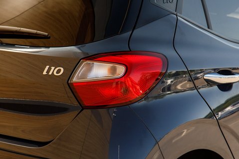 Hyundai i10 MPI PREMIUM 9