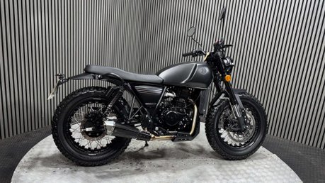 Mutt DRK-01 125 2025 ONLY 129 MILES MOT 2028 MODERN RETRO BIKE 125CC 21