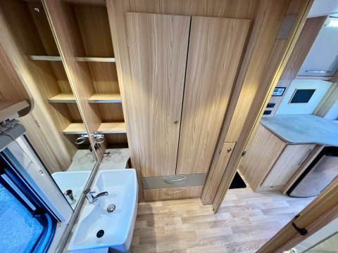 Coachman Amara 450-2 27