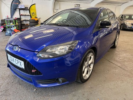 Ford Focus 2.0T EcoBoost ST-2 Euro 5 (s/s) 5dr 3