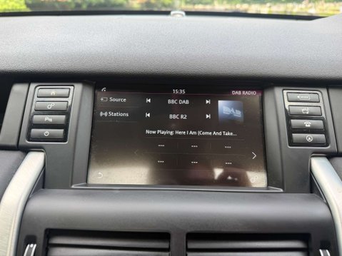 Land Rover Discovery Sport 2.0 Discovery Sport SE Tech TD4 4WD 5dr 40