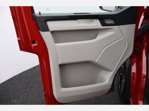 Volkswagen Transporter 2.0 Transporter T32 S TDI BlueMotion Technology 5dr 42
