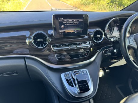 Mercedes-Benz V Class V220 D Sport Auto Diesel 8 Seater EX-LWB/SAT NAV/FULL LEATHER/VAT Q 14