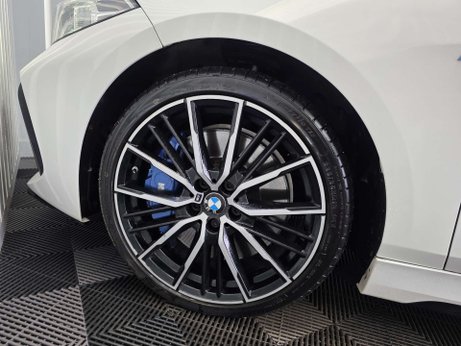 BMW 1 Series 2.0 M135i Hatchback 5dr Petrol Auto xDrive Euro 6 (s/s) (306 ps) 23