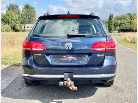 Volkswagen Passat 2.0 TDI BlueMotion Tech Highline Euro 5 (s/s) 5dr 9