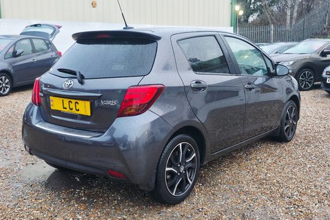 Toyota Yaris VVT-I DESIGN.. 1 PREVIOUS KEEPER.. £35 ROAD TAX.. 8 SERVICES.. 10