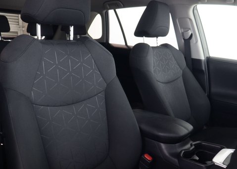 Toyota Rav4 2.5 RAV4 Icon HEV 4x2 CVT 5dr 40