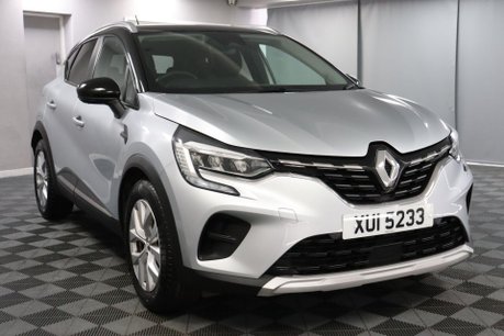 Renault Captur ICONIC TCE