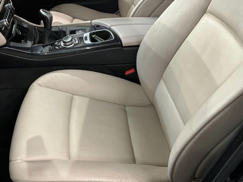 BMW 5 Series 2.0 520d SE Touring Euro 5 5dr 19