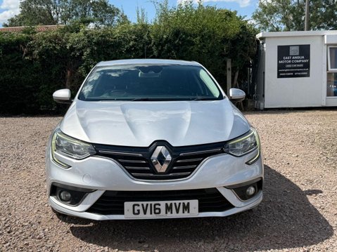 Renault Megane 1.6 dCi Signature Nav Hatchback 5dr Diesel Manual Euro 6 (s/s) (130 ps) 3