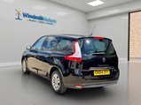 Renault Grand Scenic 1.5 dCi ENERGY Dynamique TomTom Euro 5 (s/s) 5dr 8