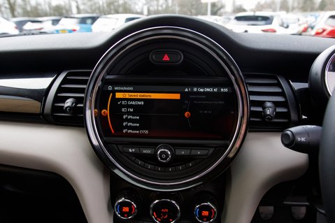 Mini Hatchback 1.5 Cooper II 5dr 22