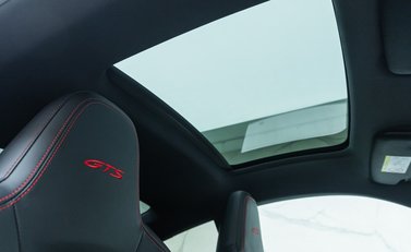 Porsche 911 Carrera GTS (992) 17