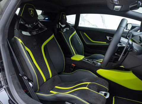 Lamborghini Huracan Tecnica 11