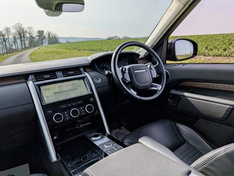Land Rover Discovery SDV6 HSE 44