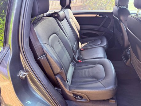 Audi Q7 3.0 TDI V6 S line Style Edition Tiptronic quattro Euro 5 (s/s) 5dr 25