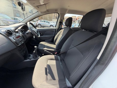 Dacia Sandero AMBIANCE SCE 16