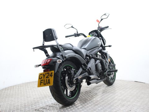 Kawasaki Vulcan 650 Vulcan S650 12