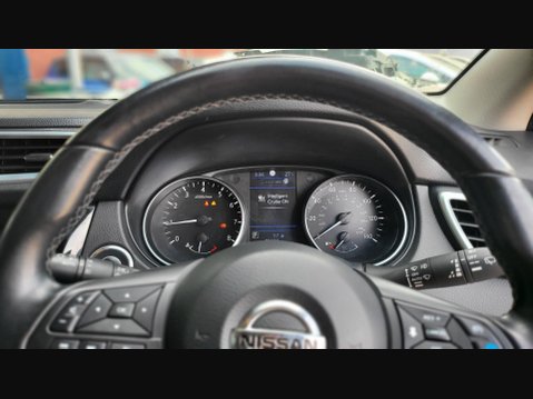 Nissan Qashqai DIG-T TEKNA DCT 31