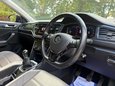 Volkswagen T-Roc 1.5 TSI EVO SEL Euro 6 (s/s) 5dr 12