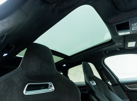 Jaguar F-Pace SVR 16