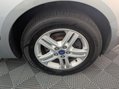 Ford Galaxy 1.6 TDCi Zetec Euro 5 (s/s) 5dr 23