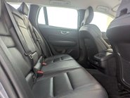 Volvo V60 2.0 V60 Momentum B4 MHEV Auto 5dr 47