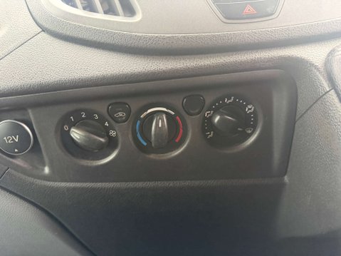 Ford Transit 2.2 Transit 350 29