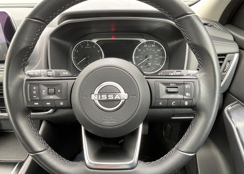 Nissan Qashqai DIG-T ACENTA PREMIUM MHEV 20