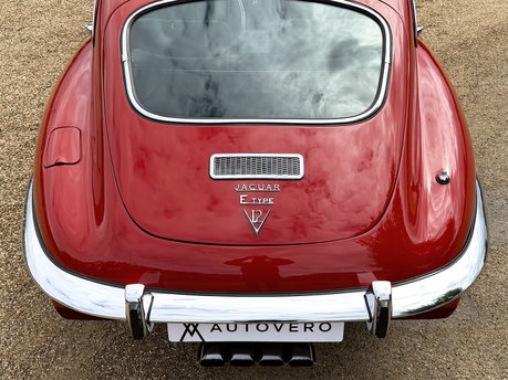 Jaguar E-Type 2+2 24