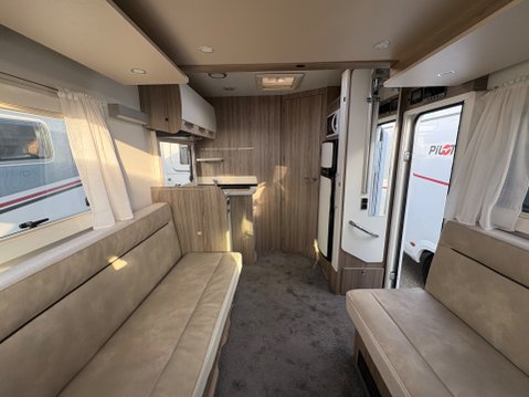 Benimar Tessoro T487 2