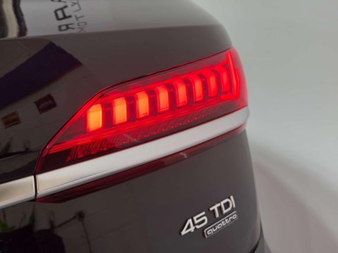 Audi Q7 3.0 TDI V6 45 Black Edition SUV 5dr Diesel Tiptronic quattro Euro 6 (s/s) ( 32