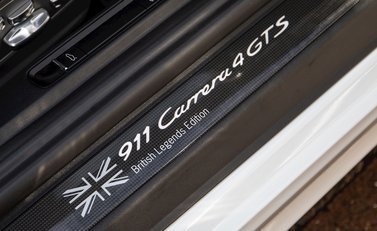 Porsche 911 (991.2) Carrera 4 GTS 'British Legends E 24