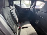 Volvo XC40 2.0 B4 MHEV Plus Dark DCT Auto Euro 6 (s/s) 5dr 12