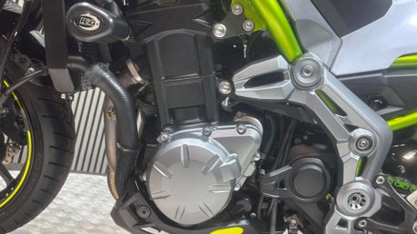 Kawasaki Z900 2019 69 PLATE FULL AKRAPOVIC ONLY 15K STUNNING NAKED BIKE 43