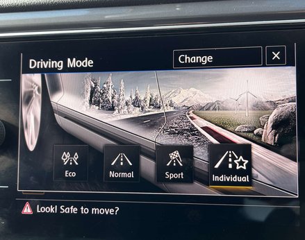 Volkswagen T-Roc 1.5 T-Roc R-Line TSi Evo Semi-Auto 5dr 34