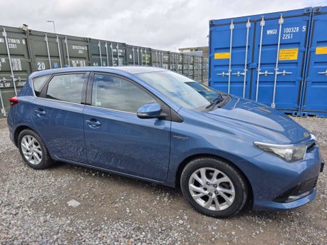 Toyota Auris 1.8 VVT-h Business Edition Hatchback 5dr Petrol Hybrid CVT Euro 6 (s/s) (Sa 5